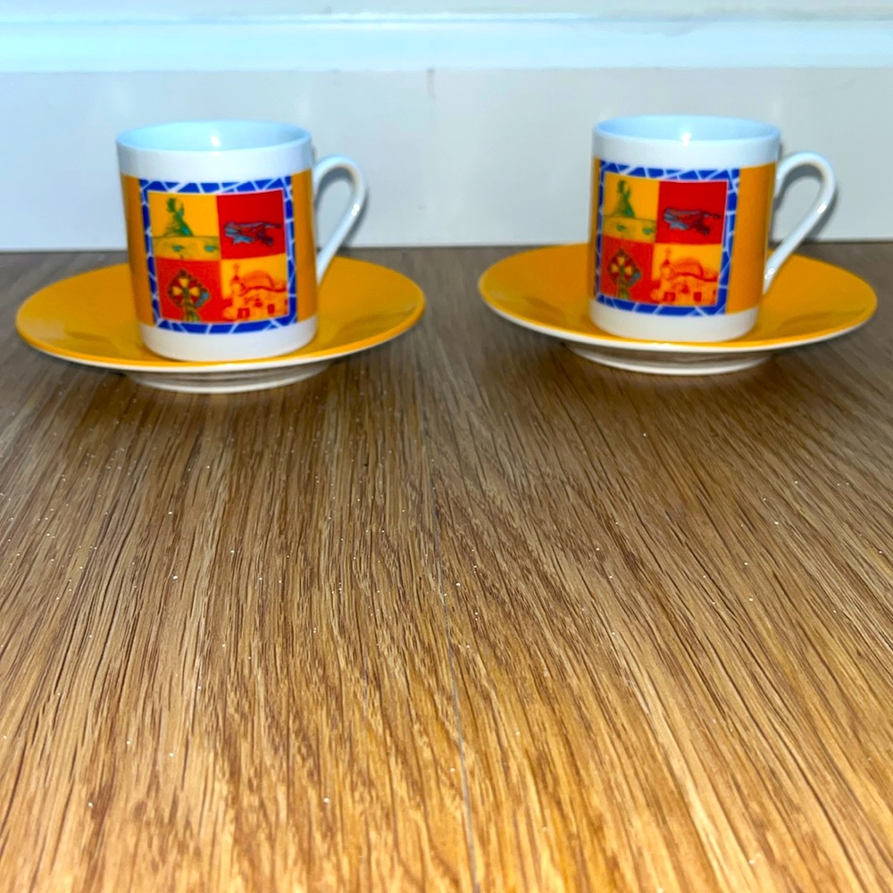 Set of 2 Rare Vintage Jordi Nogués Gaudi Espresso Cup and Saucers